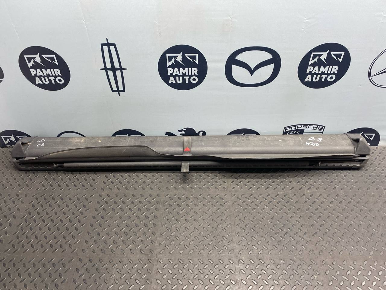 Шторка багажника Mercedes E/W210 1995-2003