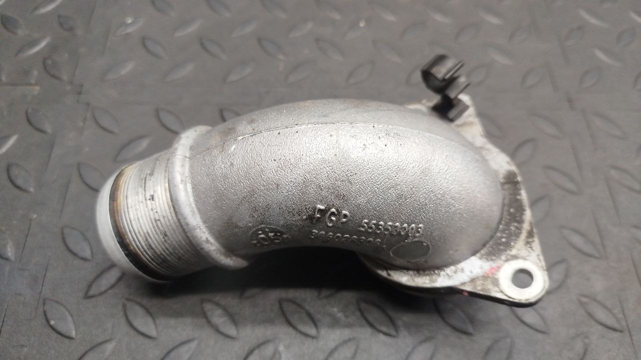 Патрубок интеркулера Opel Zafira/B 2005-2014