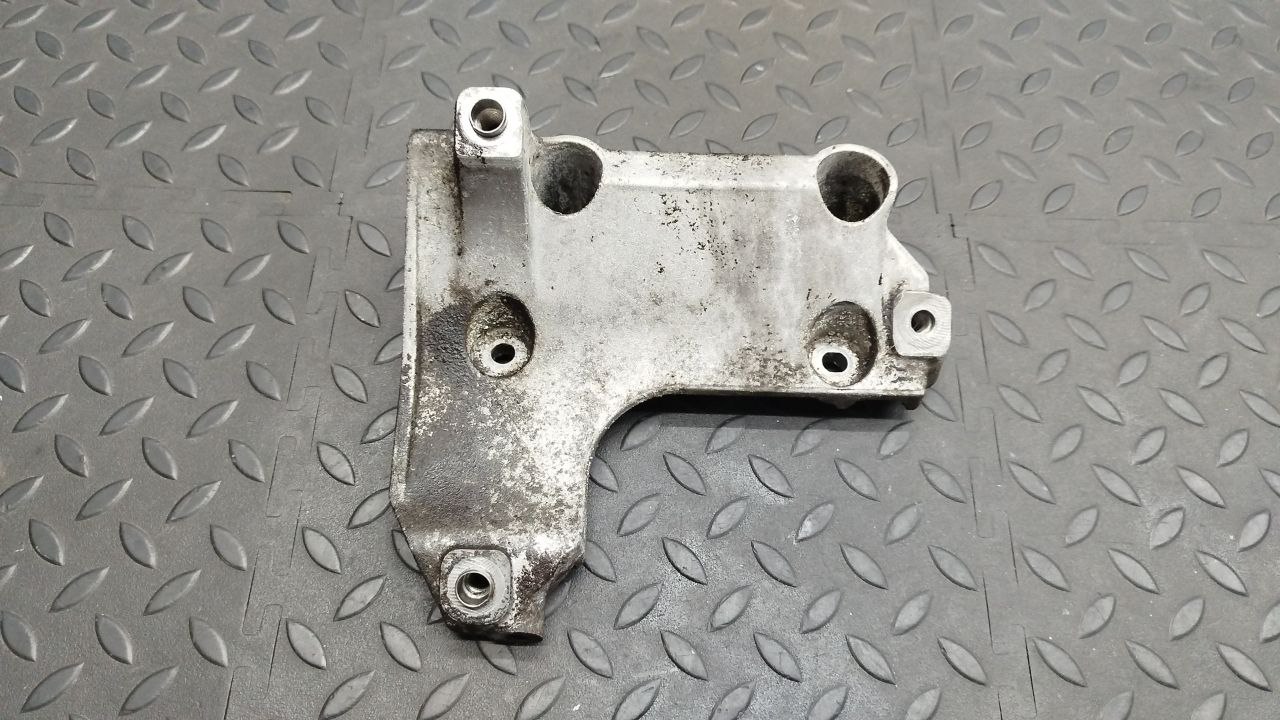 Кронштейн компрессора кондиционера BMW 3/E46 1998-2007