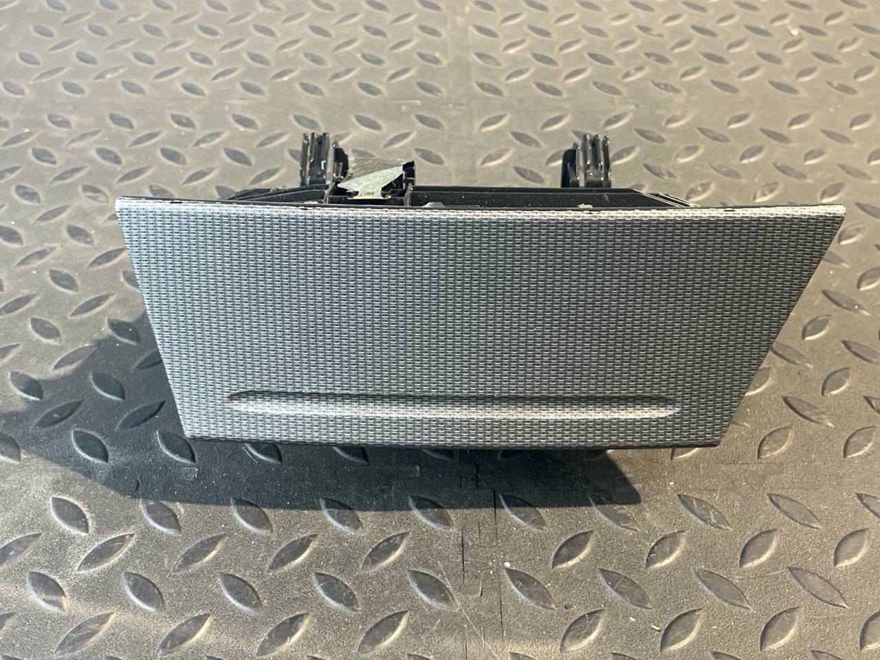 Бардачок Ford Focus/2 2004-2011