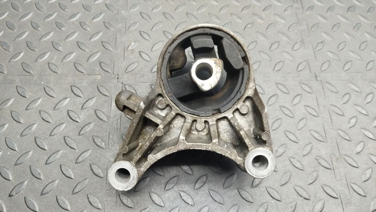 Опора двигателя Opel Zafira/B 2005-2014