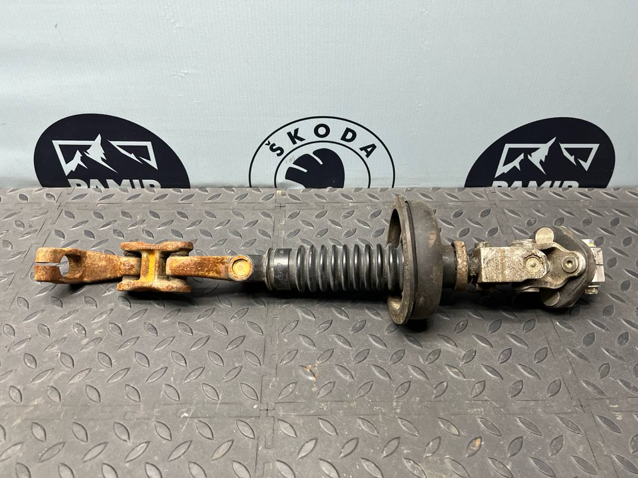 Кардан рулевой Mercedes C/W202 1993-2001