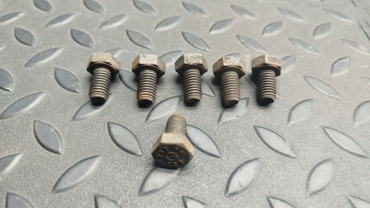 Болт маховика Mercedes B/W245 2005-2011