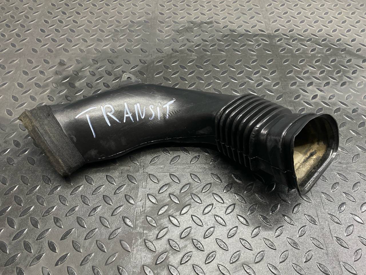 Воздуховод отопителя правый Ford Transit 2000-2006