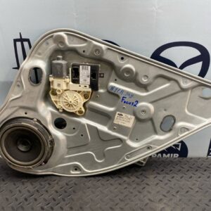 Стеклоподъемник задний правый Ford Focus/2 2004-2011