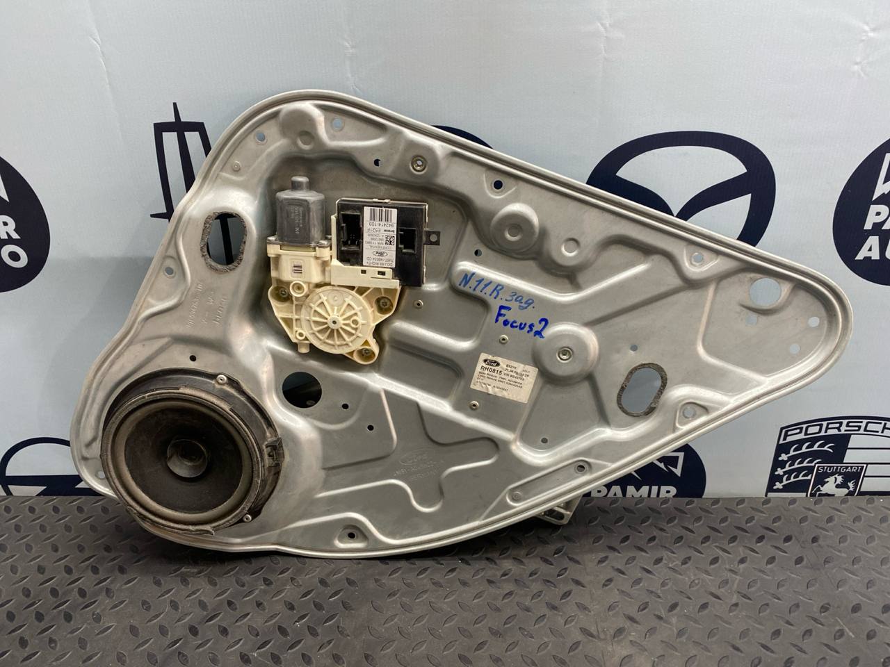 Стеклоподъемник задний правый Ford Focus/2 2004-2011