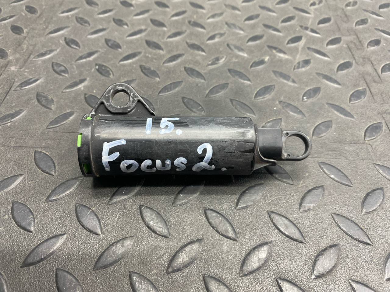 Демпфер бардачка Ford Focus/2 2004-2011