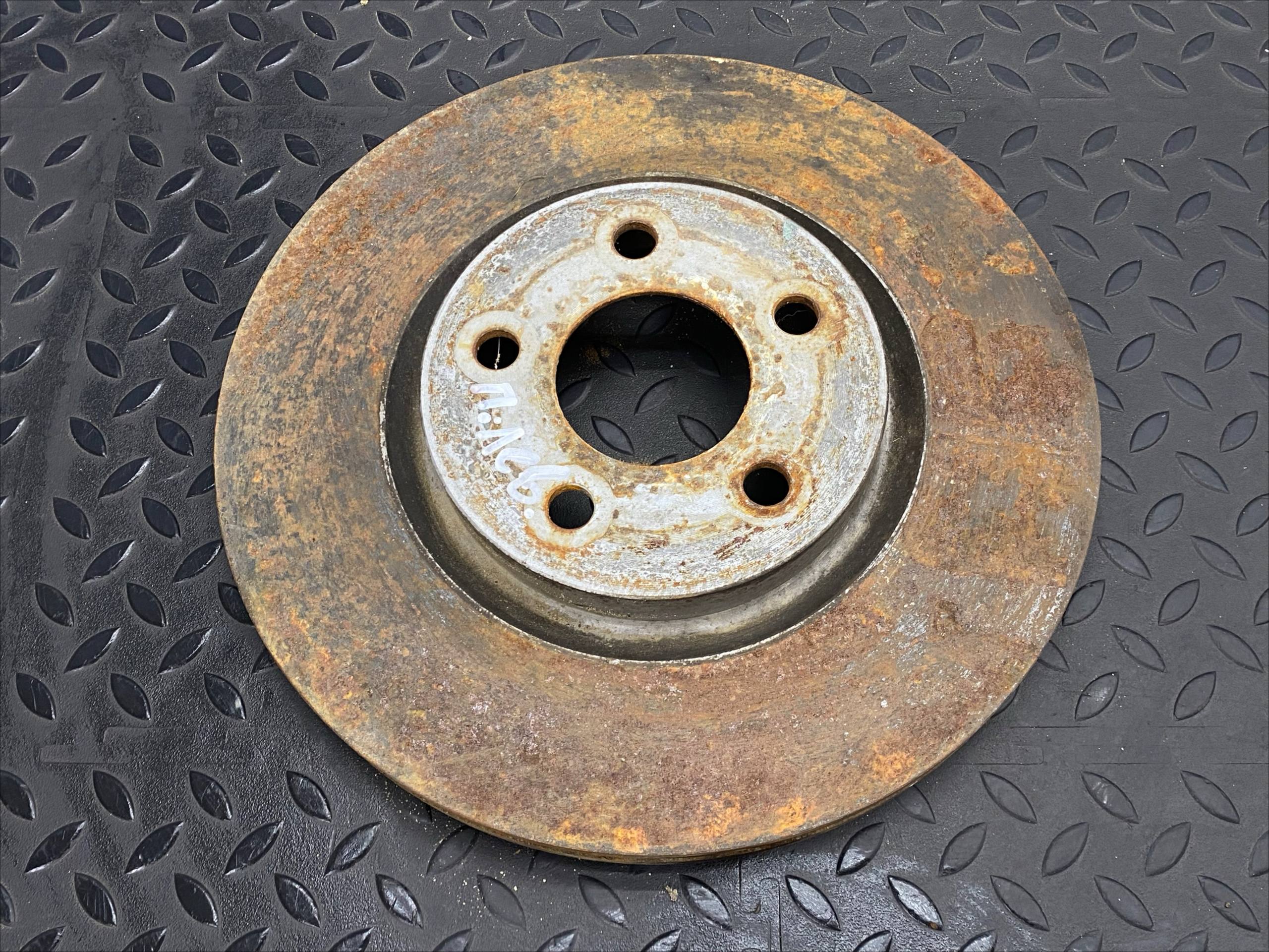 Диск тормозной передний Ford Transit 2000-2006