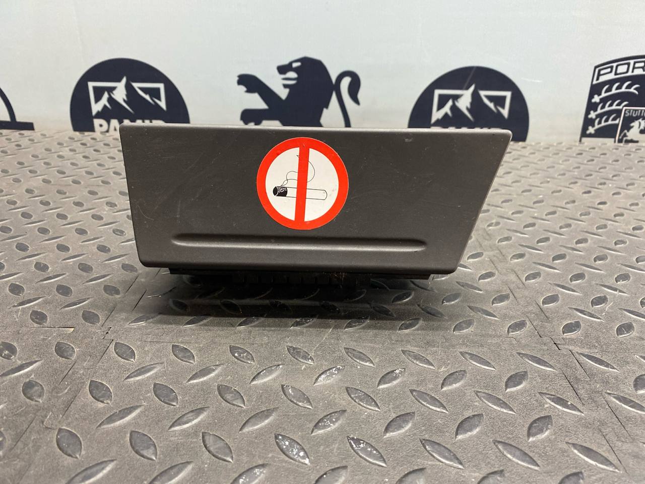 Пепельница Ford Focus/2 2004-2011