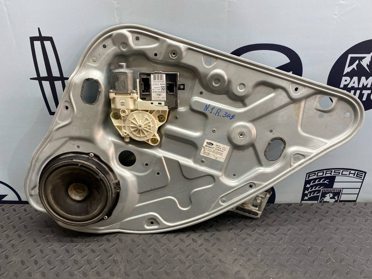 Стеклоподъемник задний правый Ford Focus/2 2004-2011