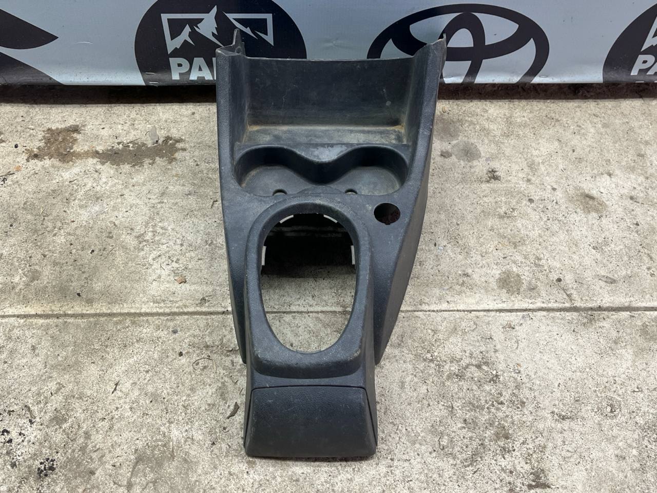 Консоль Renault Sandero 2009-2014