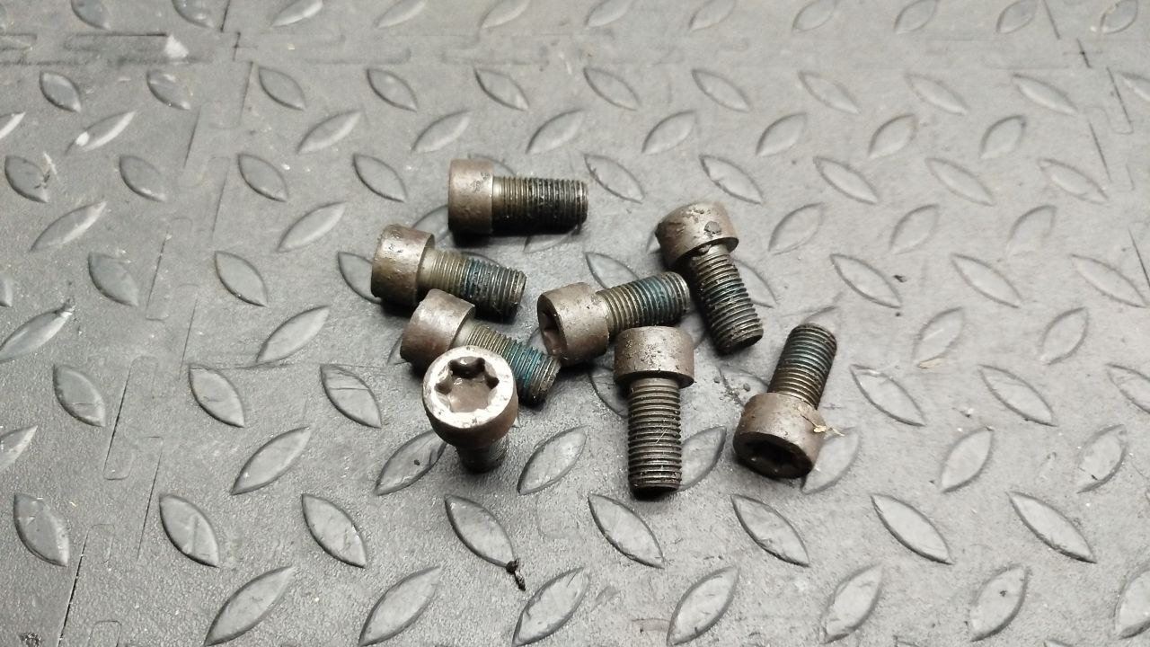 Болт маховика Opel Astra/H 2004-2014