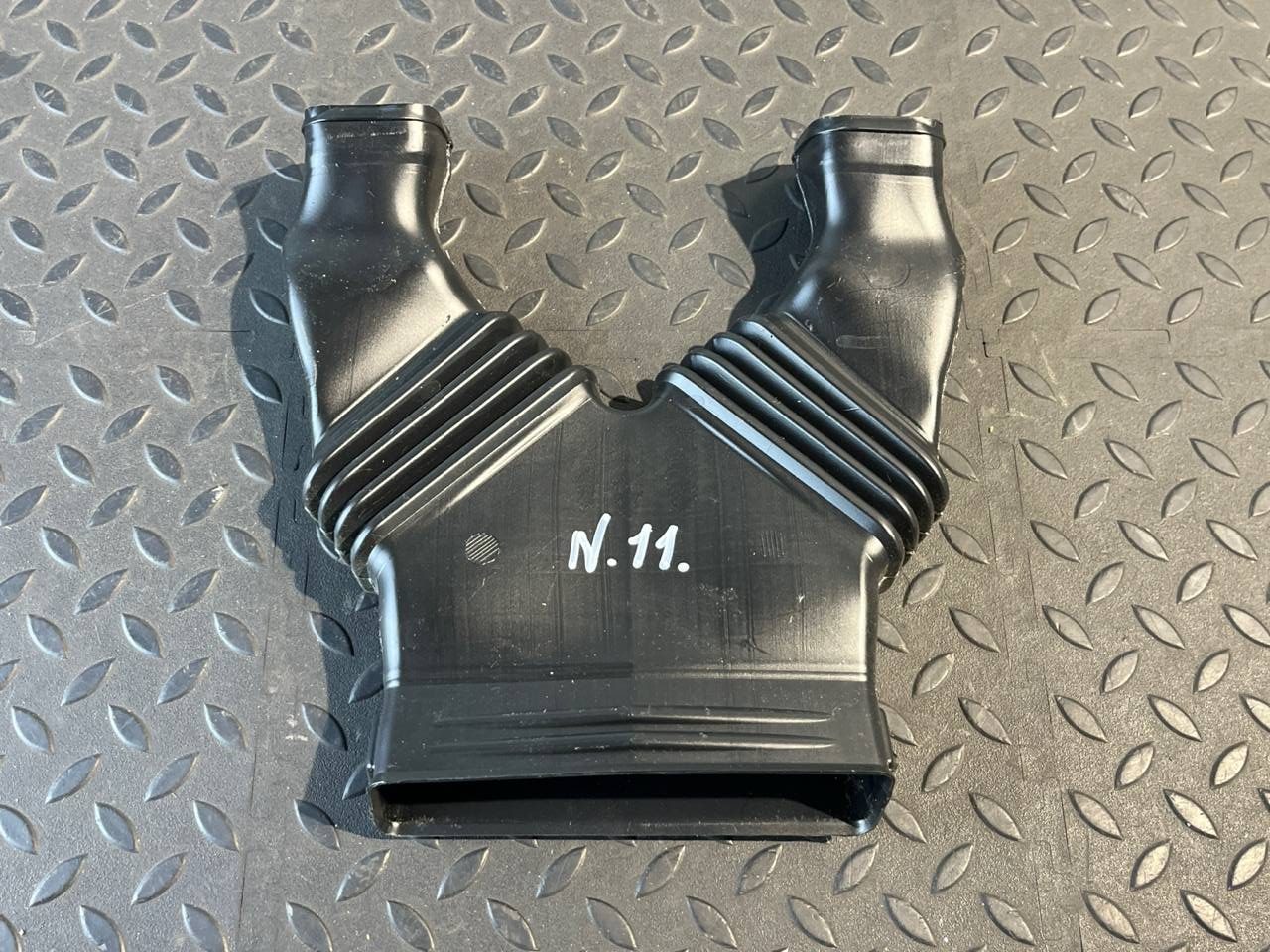 Воздуховод отопителя Ford Focus/2 2004-2011