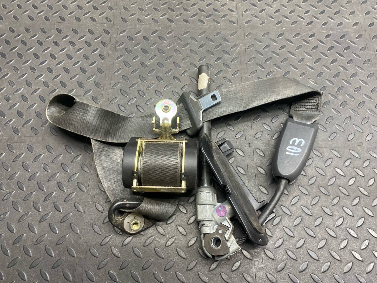 Ремень безопасности передний левый Renault Scenic/2 2003-2009