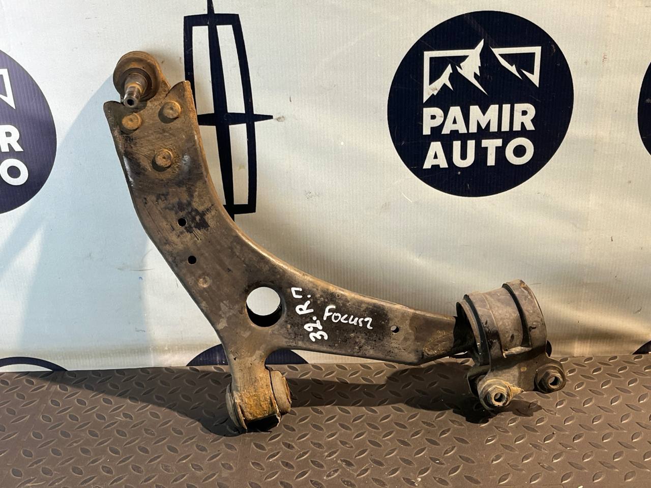 Рычаг передний правый Ford Focus/2 2004-2011