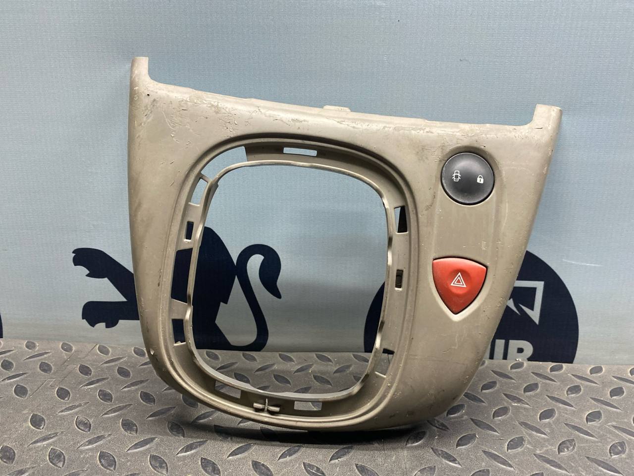 Накладка на кулису МКПП Renault Scenic/2 2003-2009