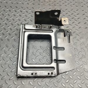 Кронштейн блока управления двигателем Opel Astra/H 2004-2014