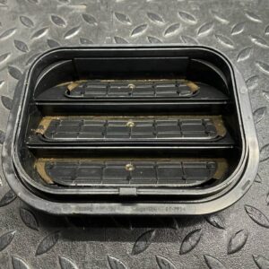 Решетка вентиляционная Opel Astra/H 2004-2014