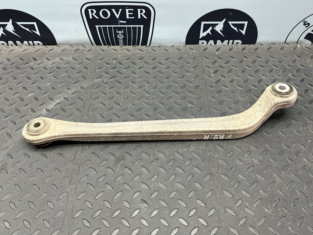 Рычаг задний правый Mercedes E/W211 2002-2009