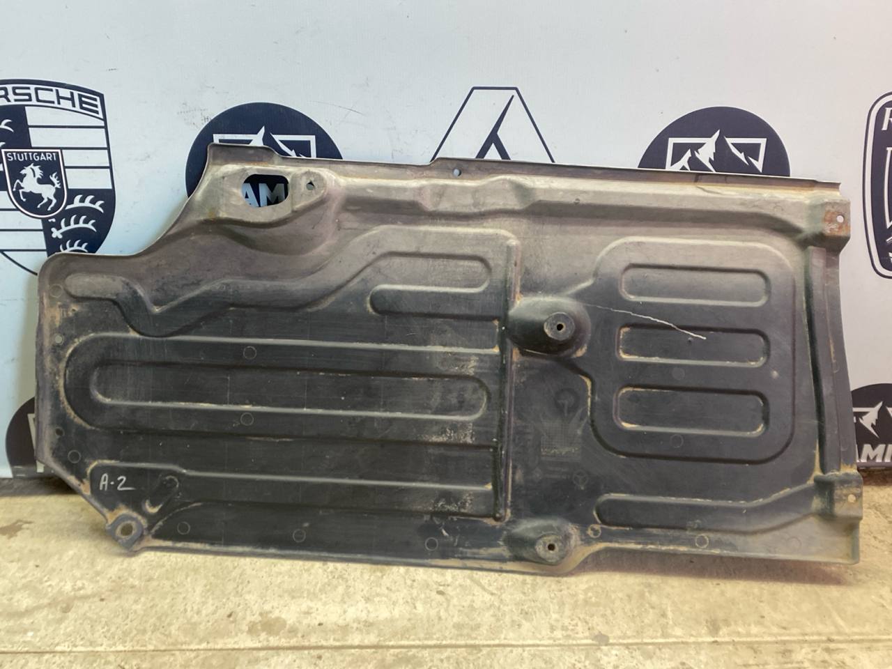 Защита антигравийная задняя левая Mercedes E/W211 2002-2009