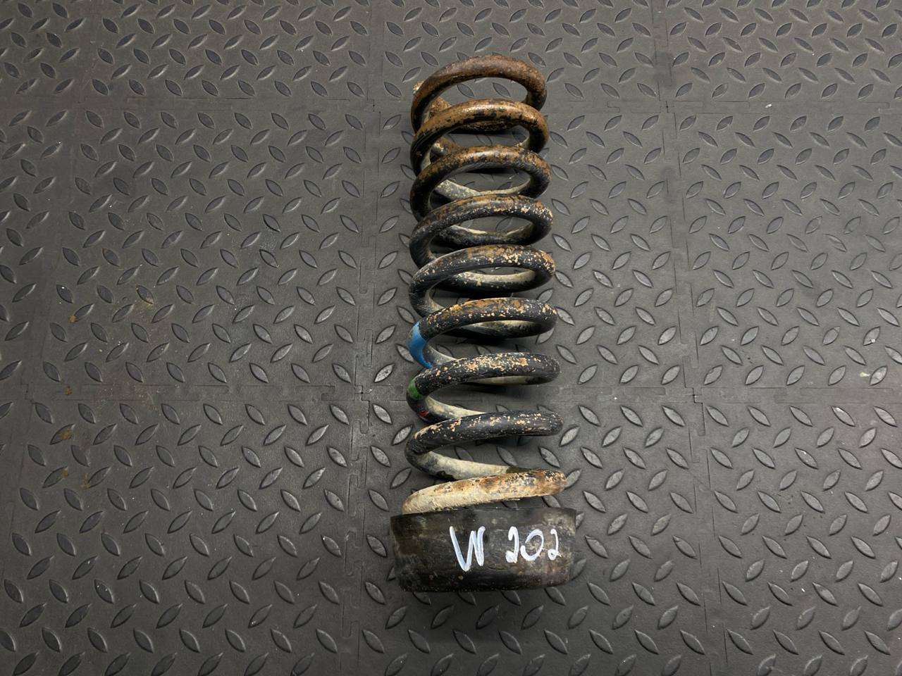 Пружина задняя Mercedes C/W202 1993-2001