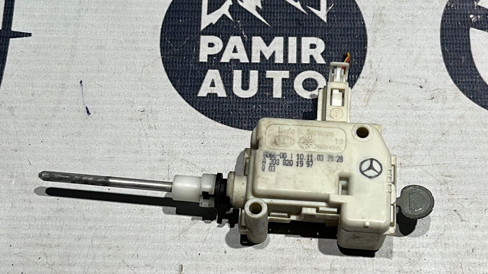 Активатор замка крышки топливного бака Mercedes E/W211 2002-2009