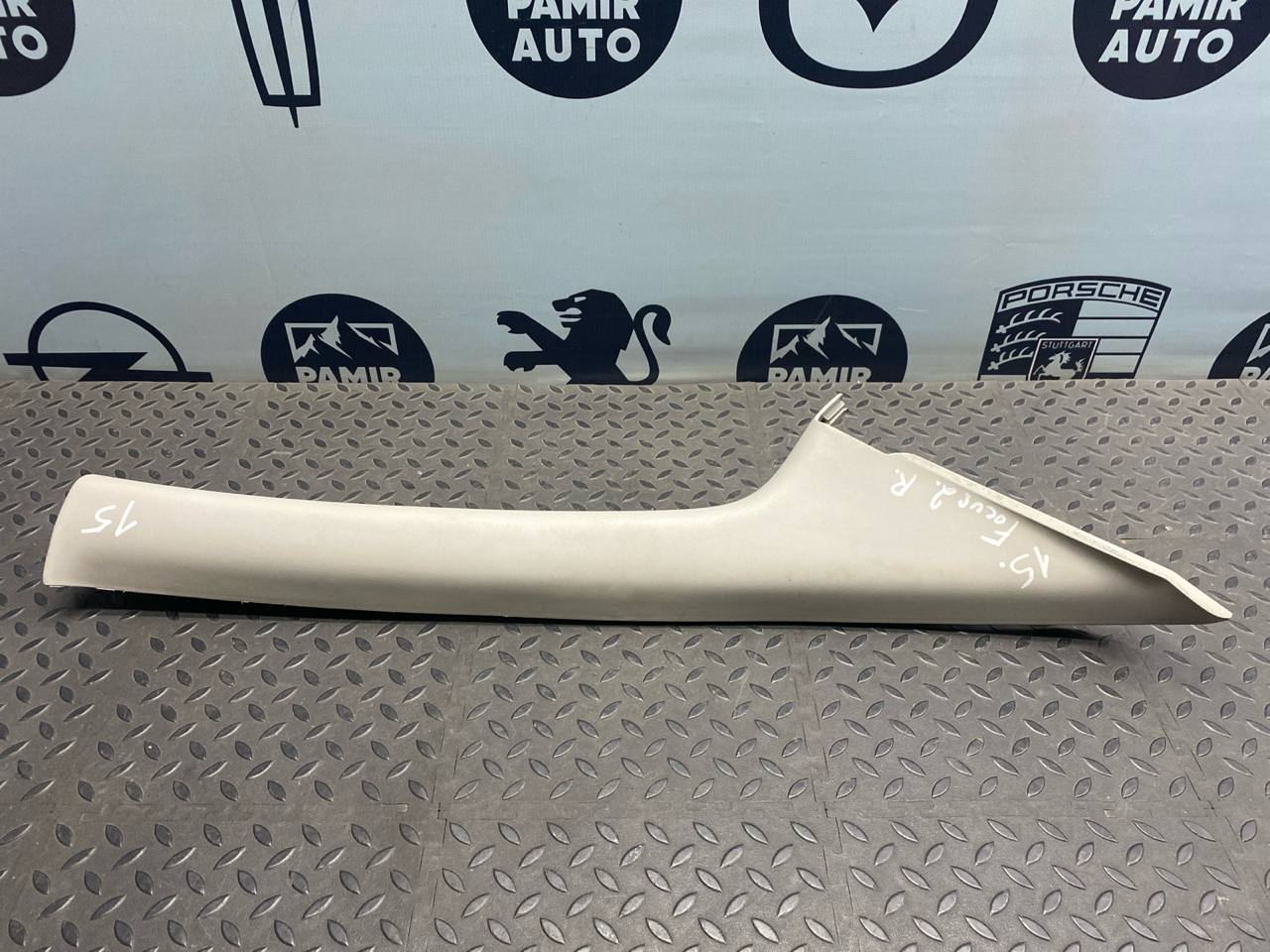 Обшивка стойки передняя правая Ford Focus/2 2004-2011