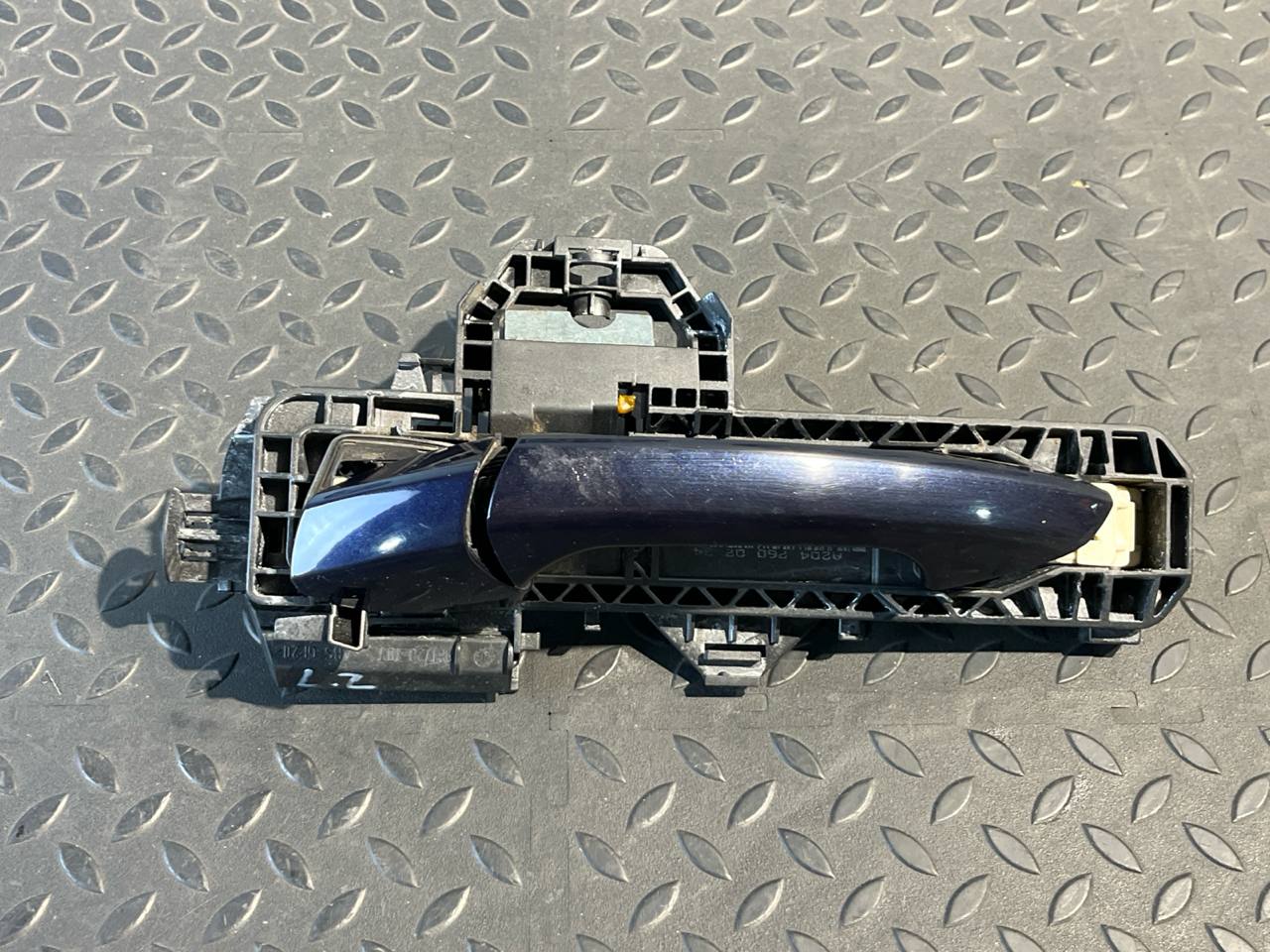 Ручка двери задняя левая Mercedes C/W204 2006-2015