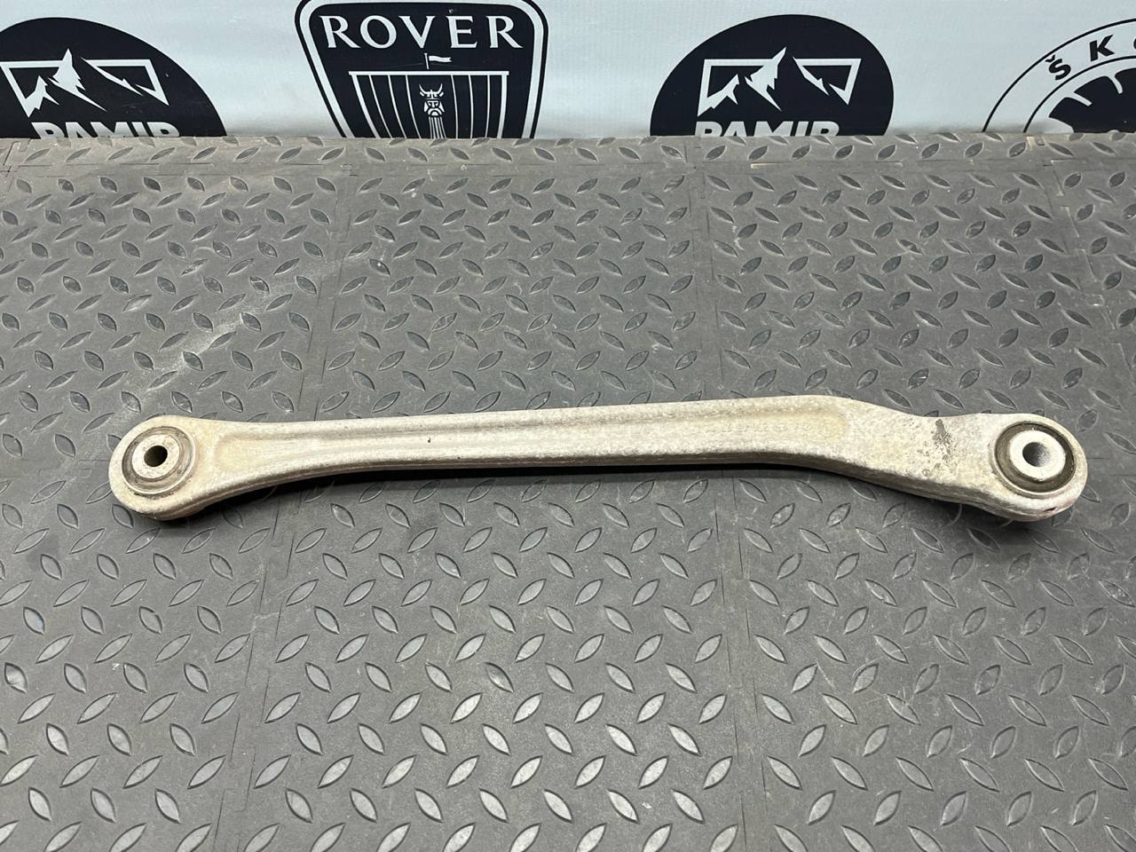 Рычаг задний левый Mercedes E/W211 2002-2009