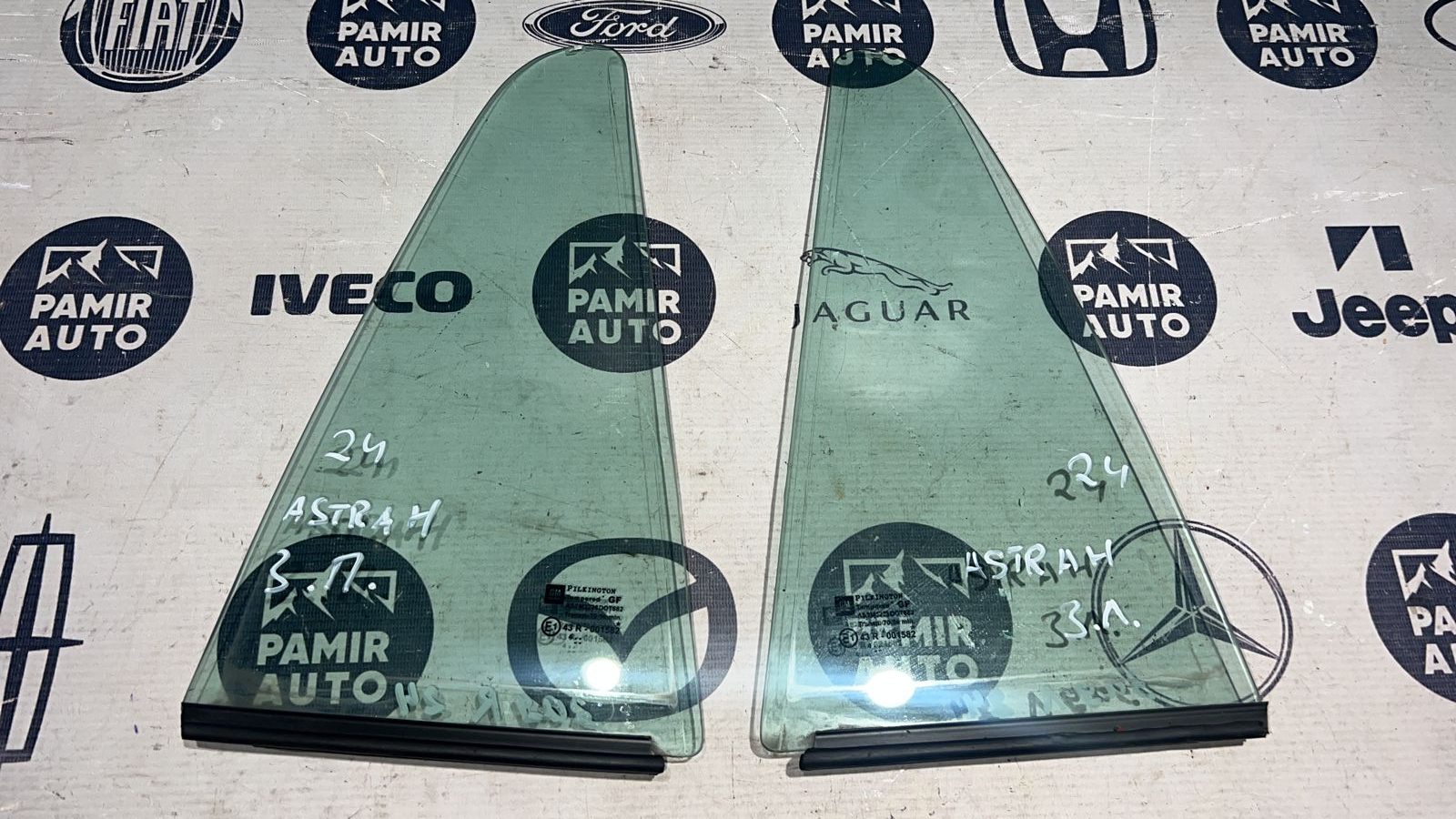 Форточка двери задняя Opel Astra/H 2004-2014