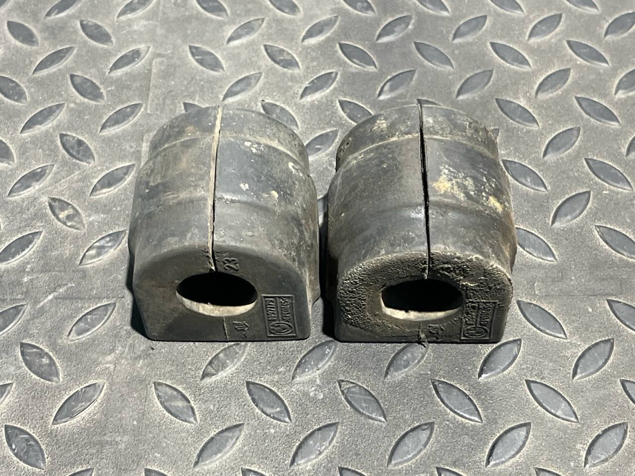 Втулка стабилизатора передняя BMW 3/E46 1998-2007