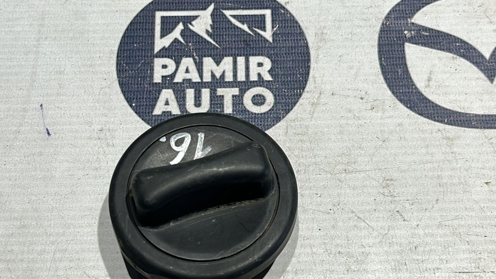 Крышка топливного бака Mercedes E/W211 2002-2009