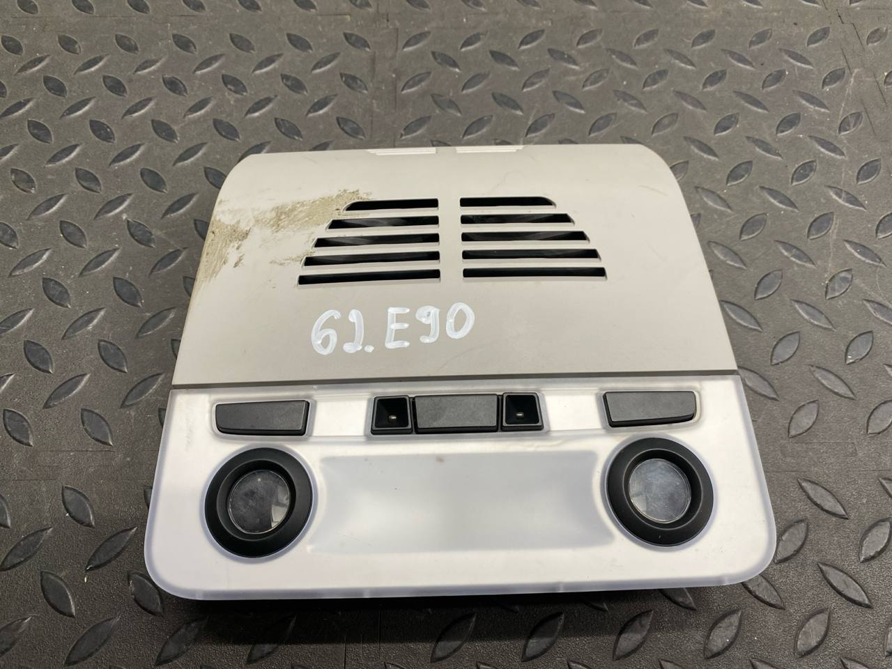 Плафон салонный задний BMW 3/E90 2004-2013