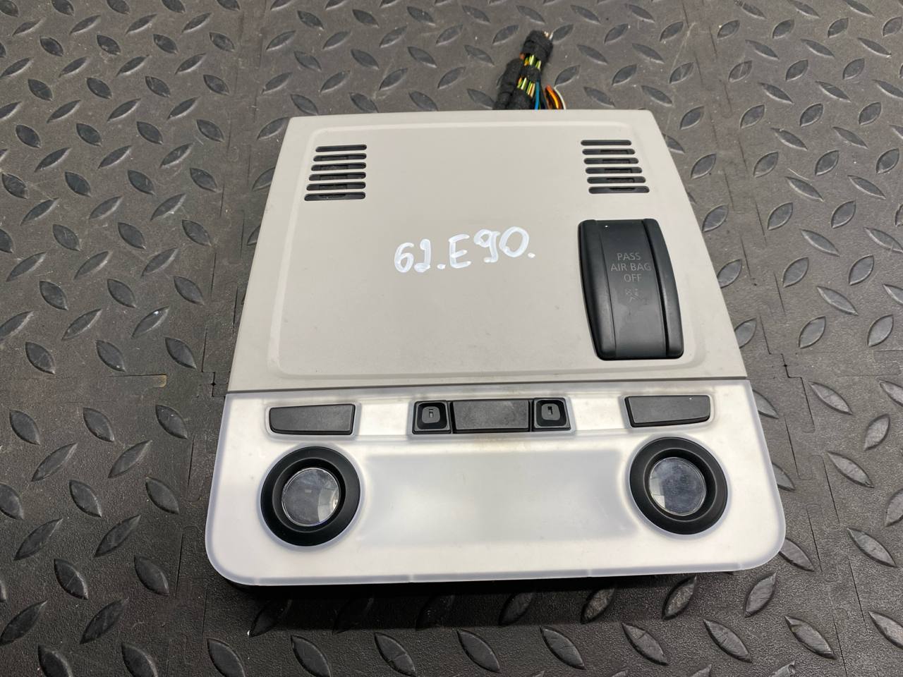 Плафон салонный передний BMW 3/E90 2004-2013