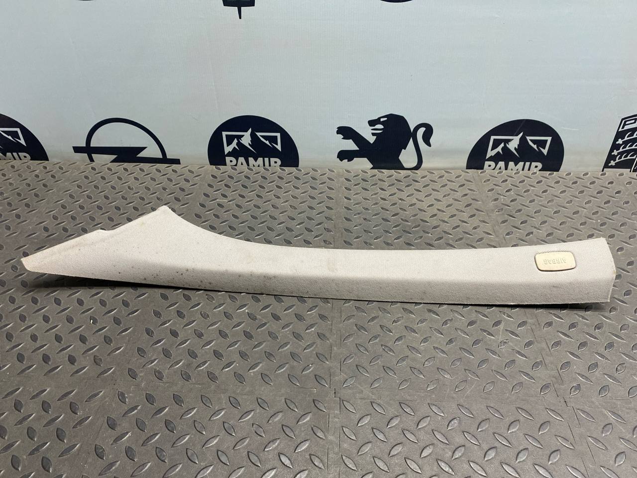 Обшивка стойки передняя левая Opel Astra/H 2004-2014