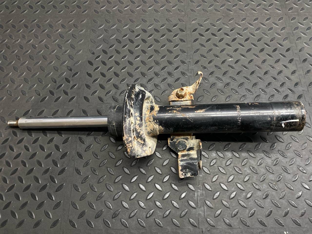 Амортизатор передний Ford Mondeo/3 2000-2007