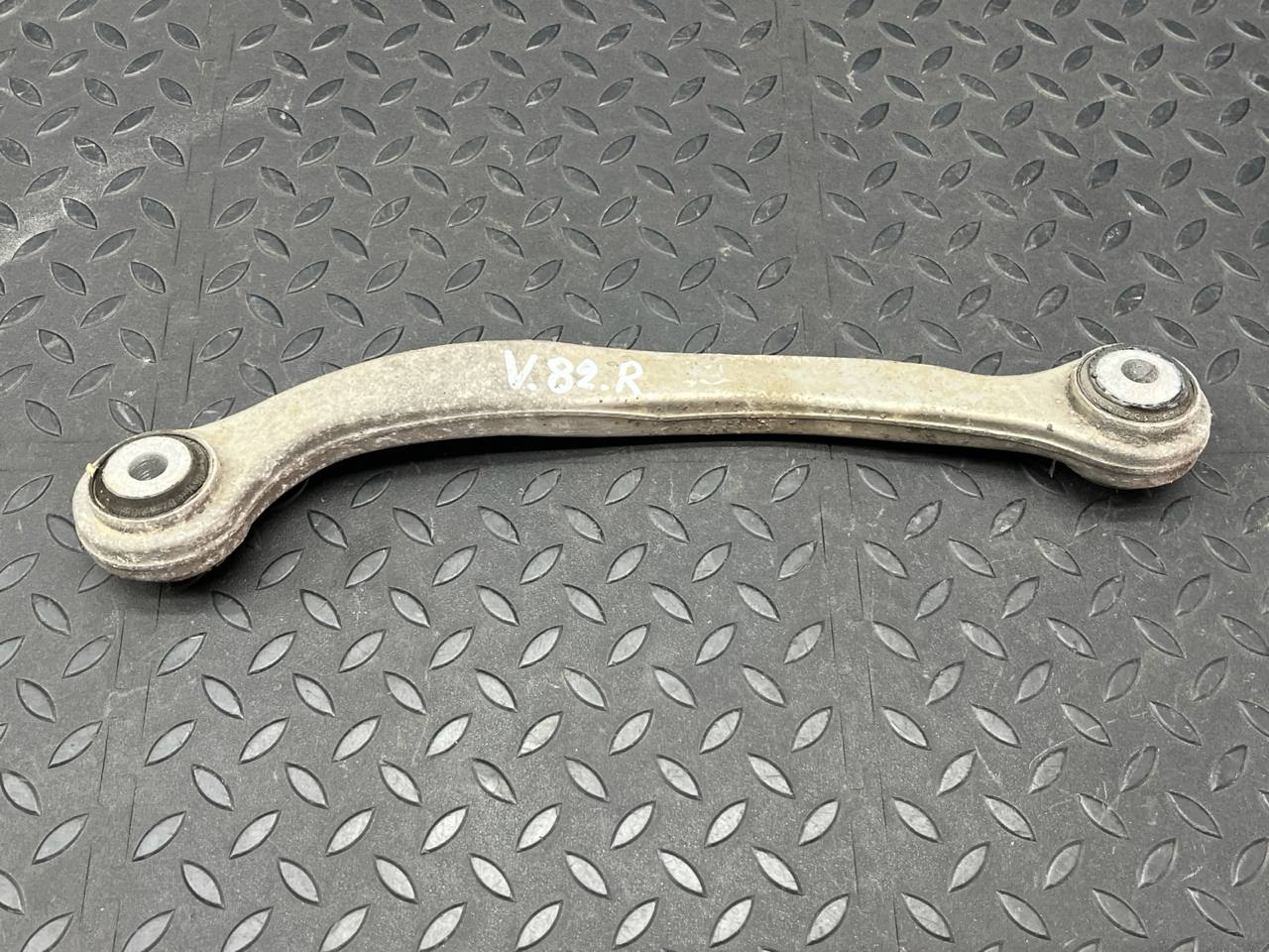 Рычаг задний правый Mercedes E/W211 2002-2009