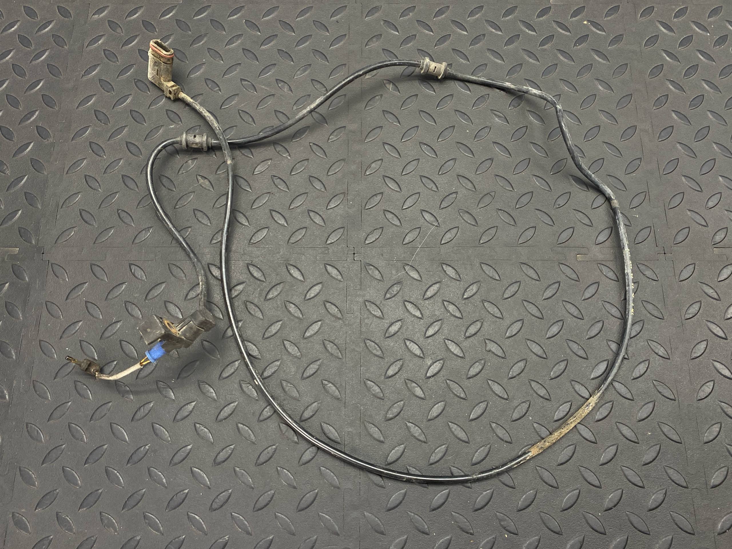 Проводка датчика износа колодок задняя правая Mercedes E/W211 2002-2009