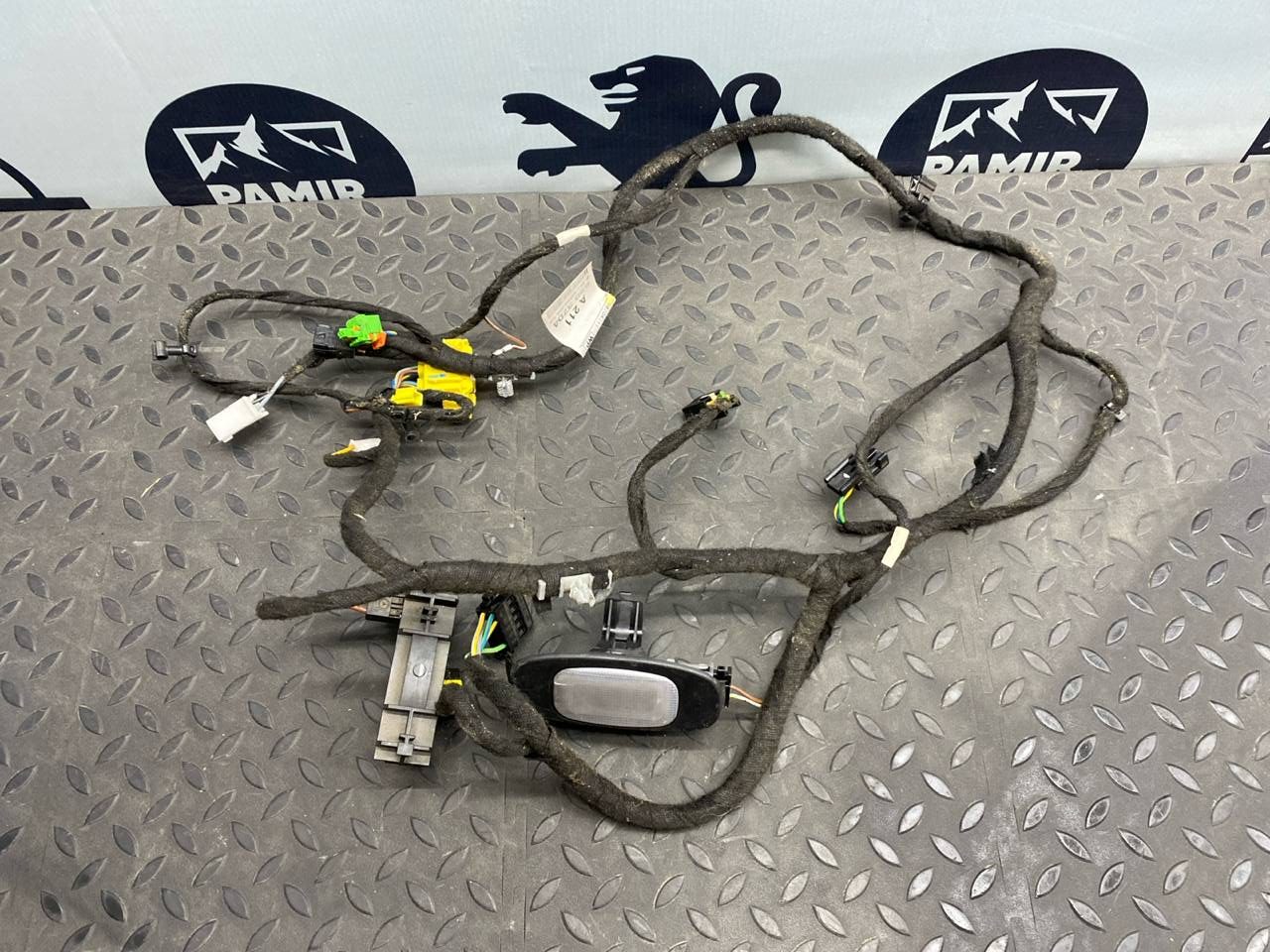 Проводка сиденья передняя правая Mercedes E/W211 2002-2009