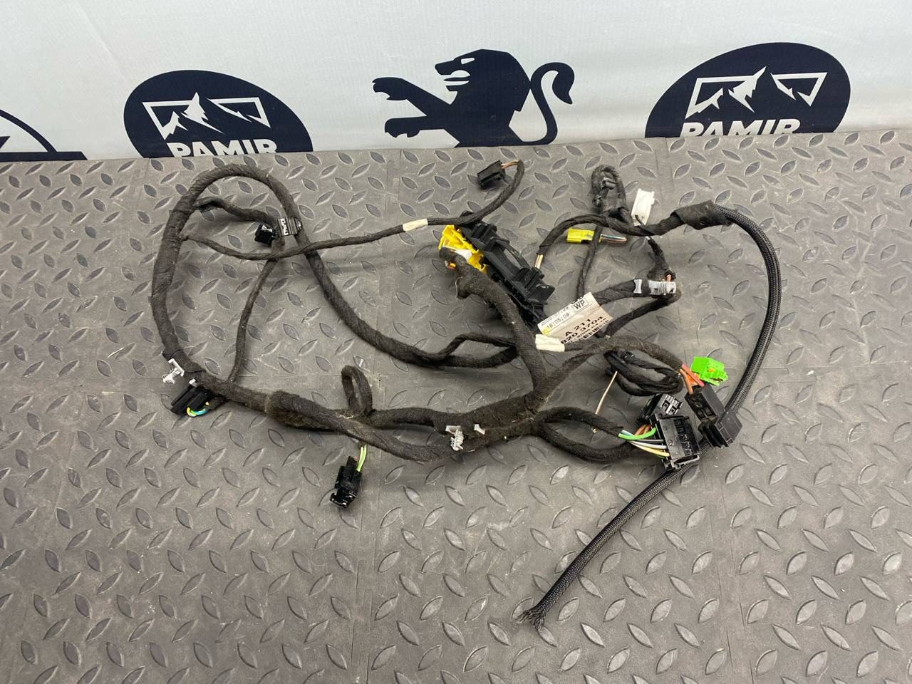 Проводка сиденья передняя левая Mercedes E/W211 2002-2009