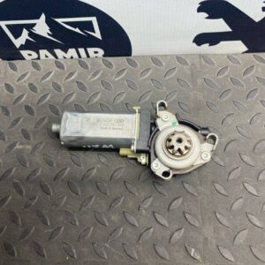 Моторчик сиденья правый Mercedes E/W211 2002-2009