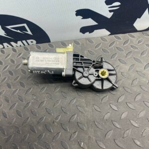 Моторчик сиденья правый Mercedes E/W211 2002-2009