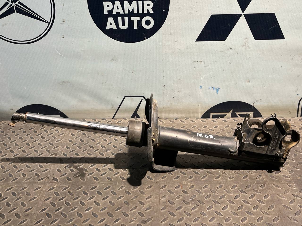 Амортизатор передний Mercedes B/W245 2005-2011