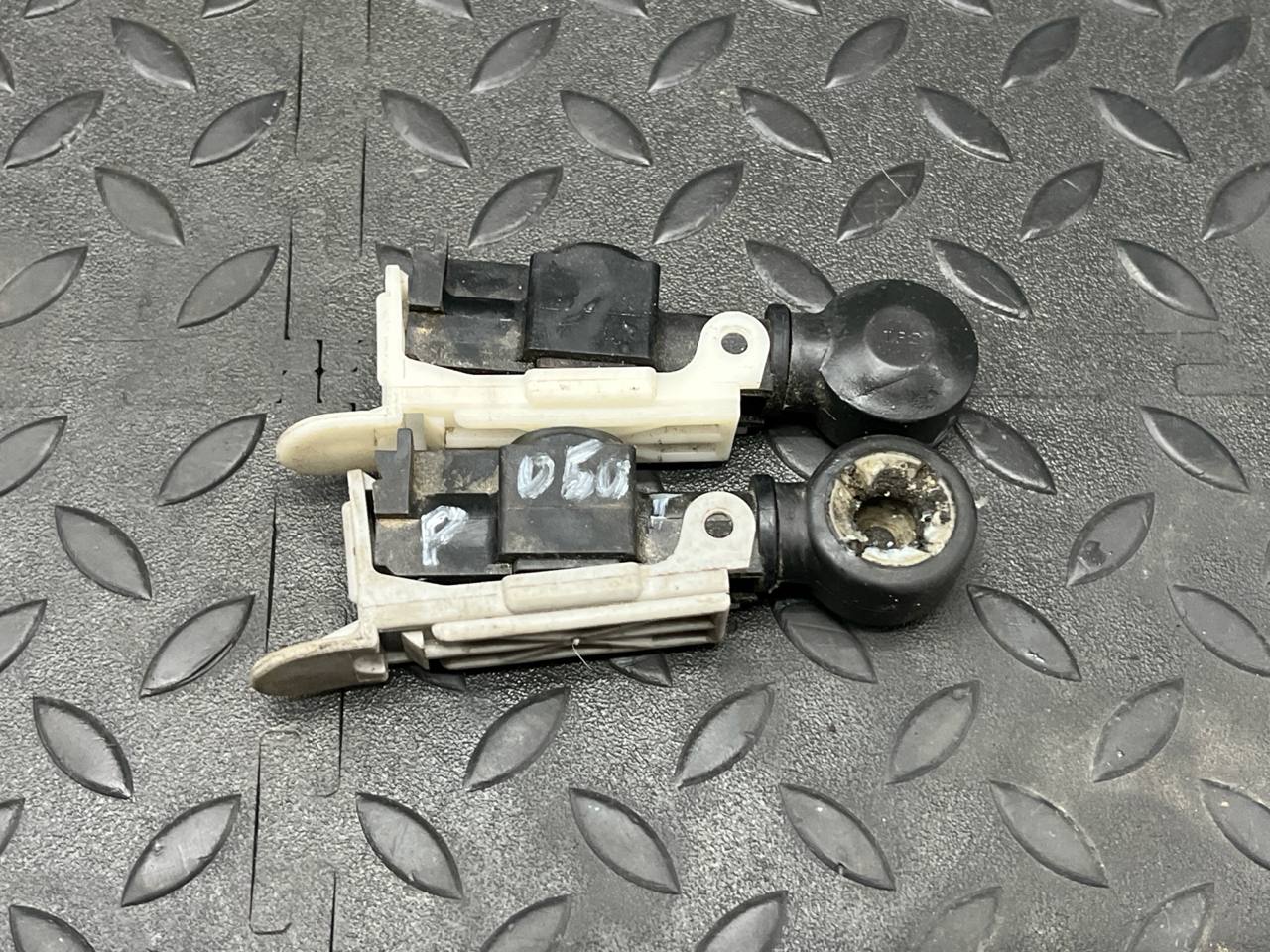 Зажим троса кулисы КПП Opel Zafira/B 2005-2014