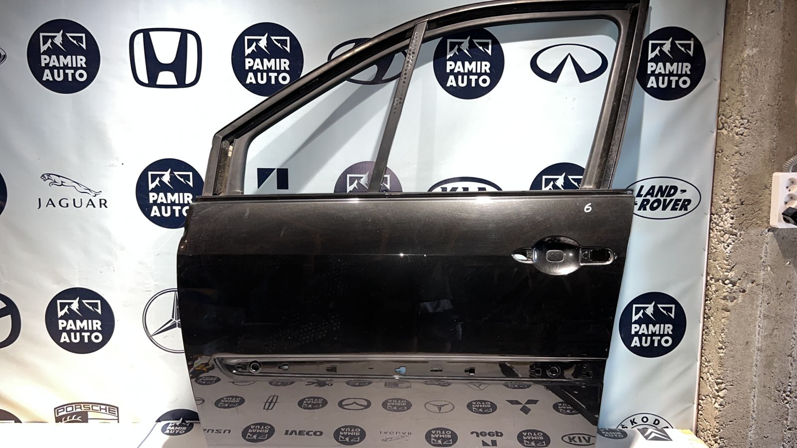 Дверь передняя левая Renault Scenic/2 2003-2009