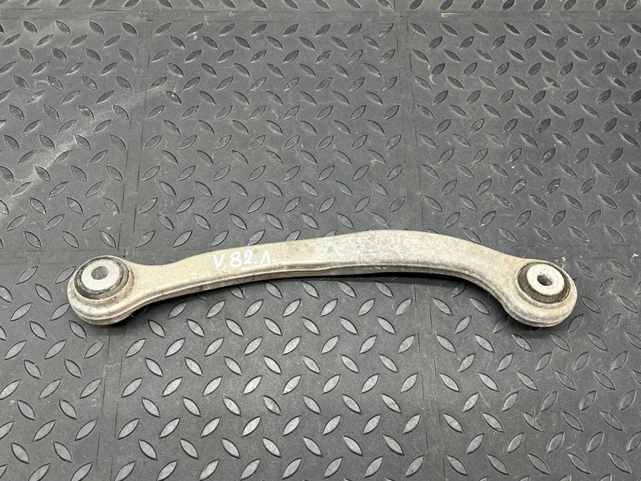 Рычаг задний левый Mercedes E/W211 2002-2009