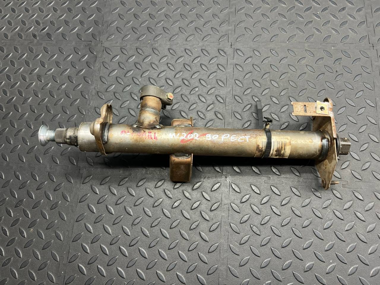 Колонка рулевая Mercedes C/W202 1993-2001