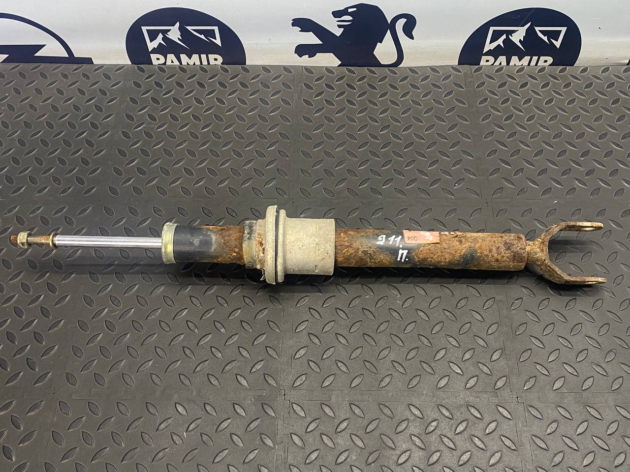 Амортизатор передний Mercedes E/W211 2002-2009