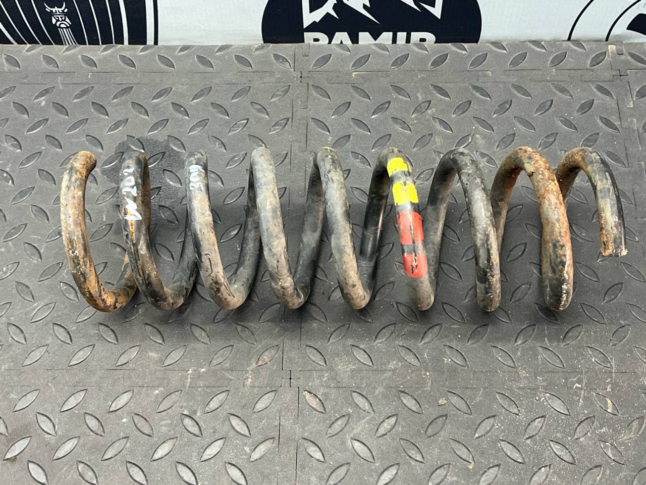 Пружина задняя Mercedes C/W202 1993-2001