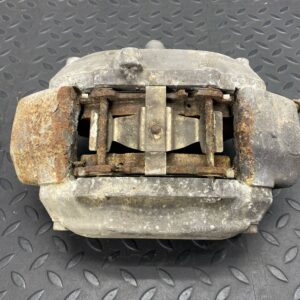 Суппорт передний правый Mercedes E/W211 2002-2009